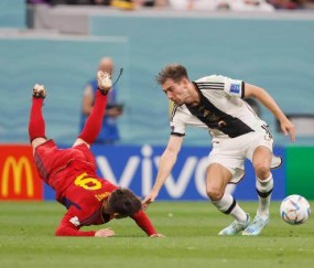 im电竞官方网站-【辣评】为何拜仁能虐巴萨，德国却拿捏不了西班牙？